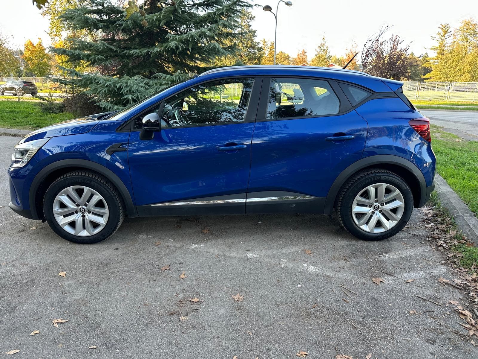 Renault Captur - bočni izgled